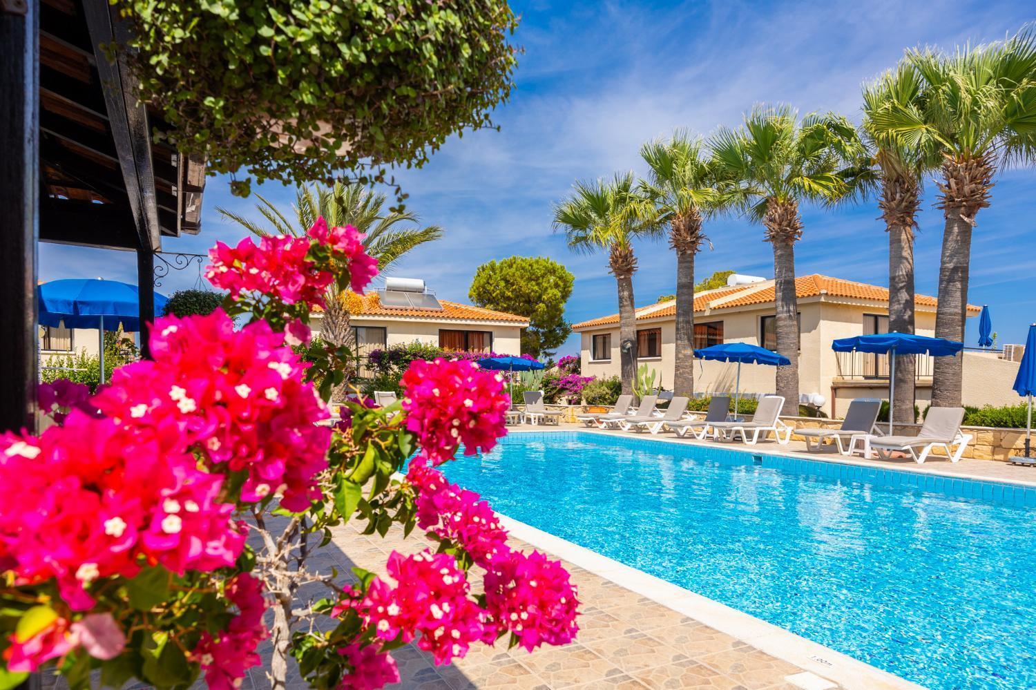 Tavros Hotel Apartments Полис Экстерьер фото