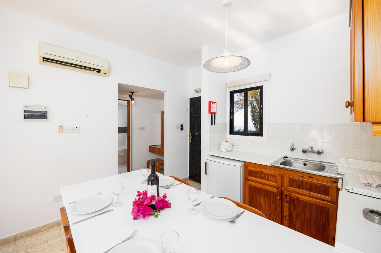 Tavros Hotel Apartments Полис Экстерьер фото