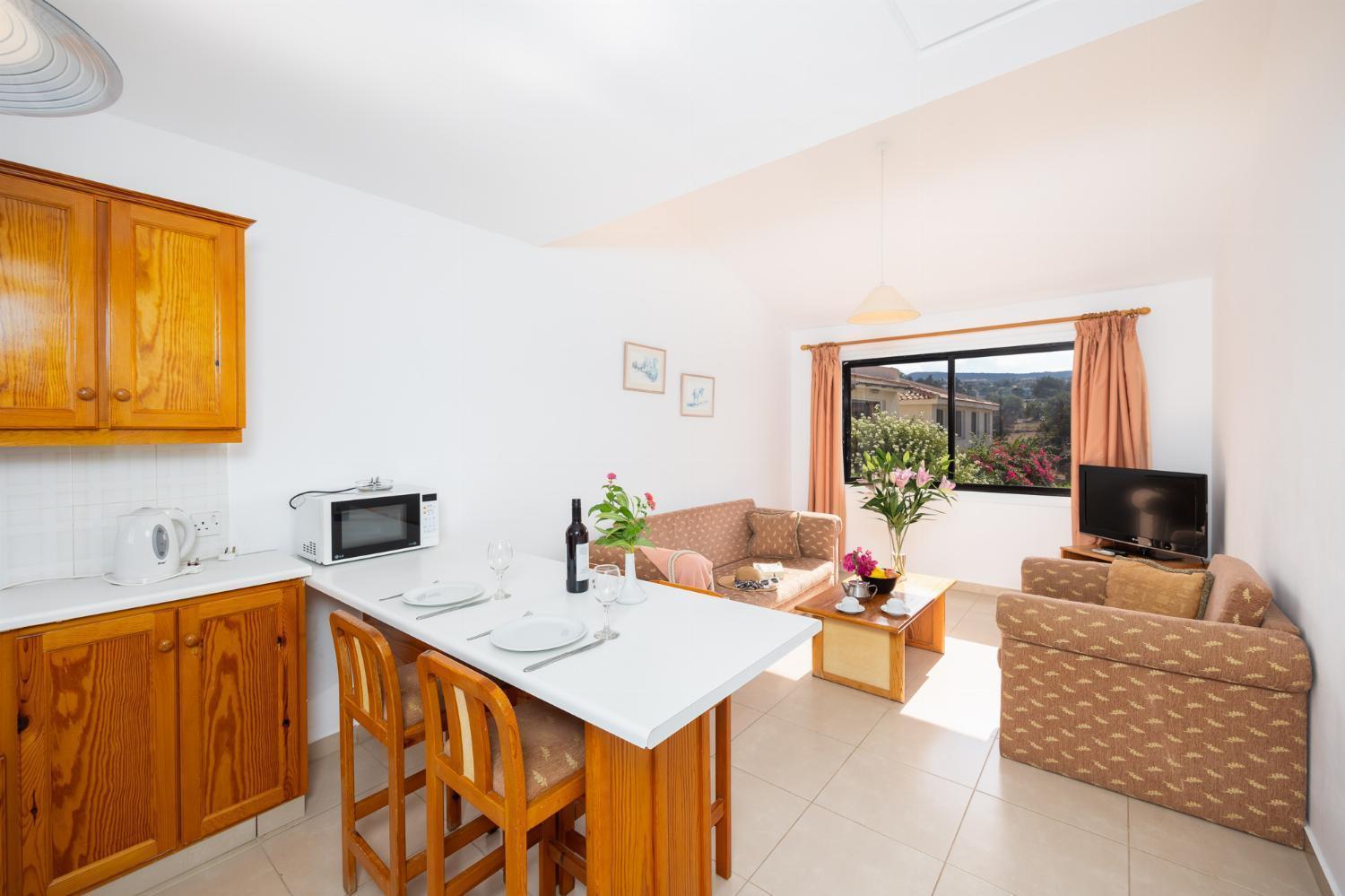 Tavros Hotel Apartments Полис Экстерьер фото