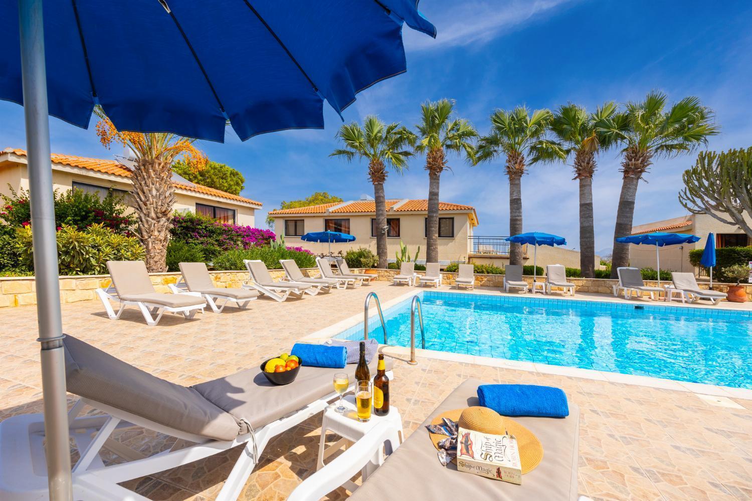 Tavros Hotel Apartments Полис Экстерьер фото