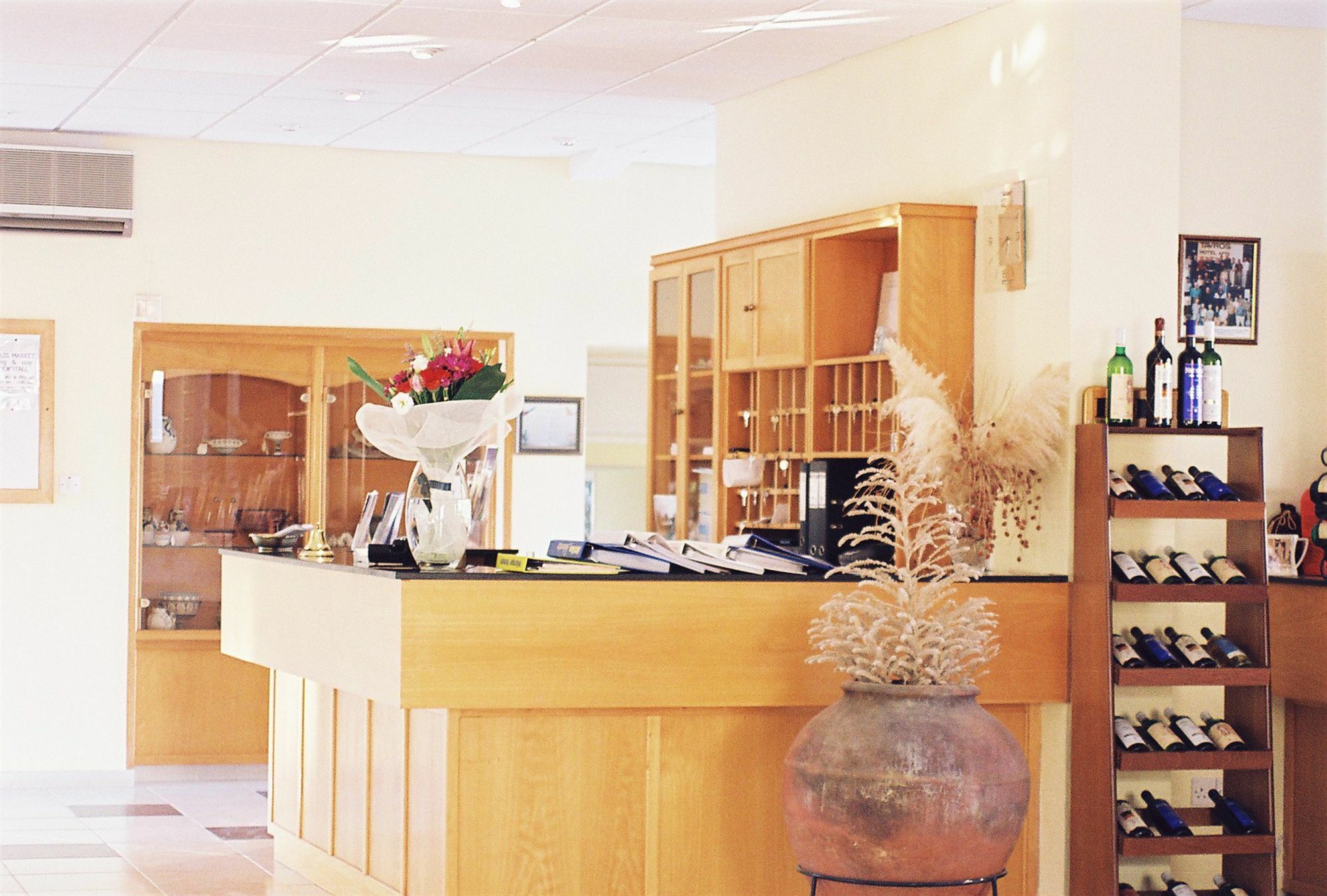 Tavros Hotel Apartments Полис Экстерьер фото